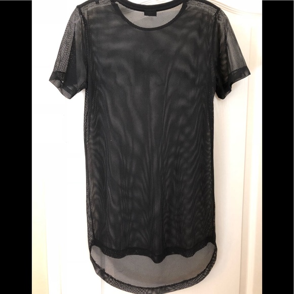 AKA Boutique brand mesh sheer sporty sexy top - Picture 2 of 2